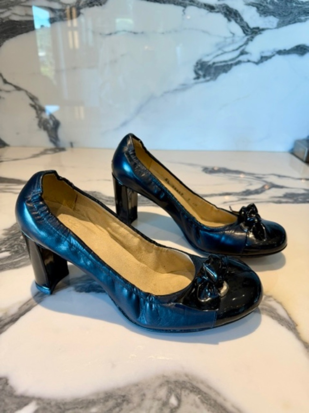 Stuart Weitzman Blue/Black Mid Heel Pump